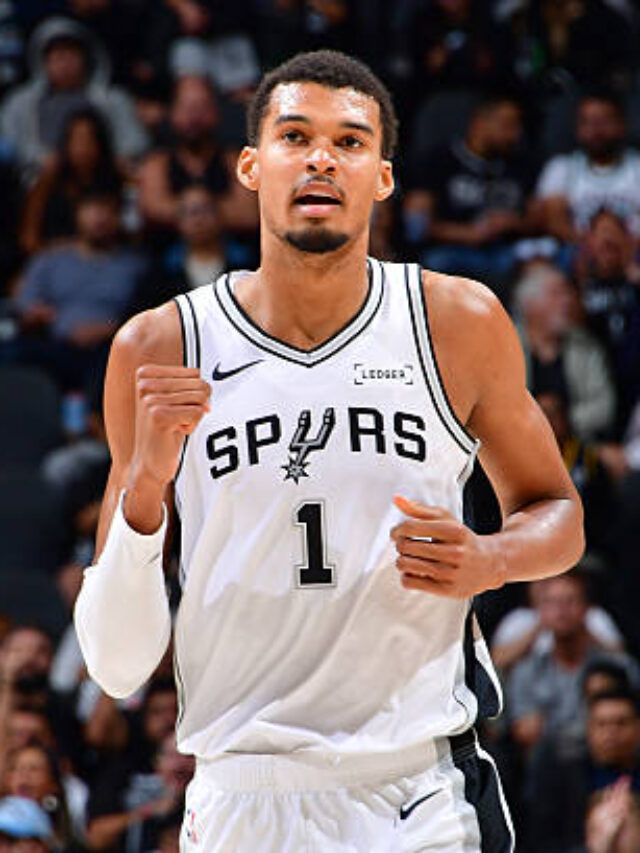 Spurs Star Wembanyama Dominates With Perfect, Historic Night!